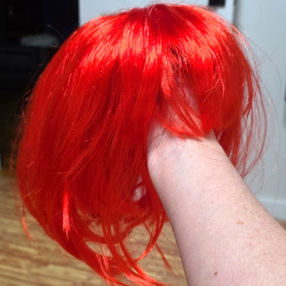 Vibrant Red Women's Short Wig ❤️